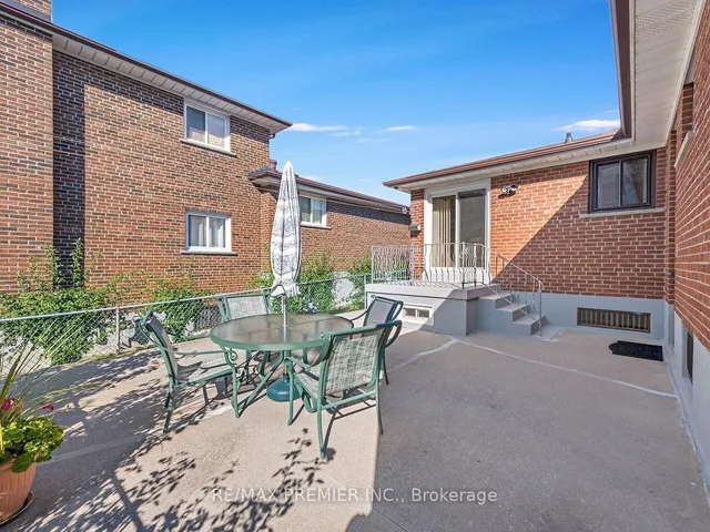 Additional image 34 of 33 Clair Rd