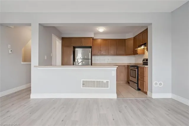 Additional image 13 of 99 Glenvista Dr