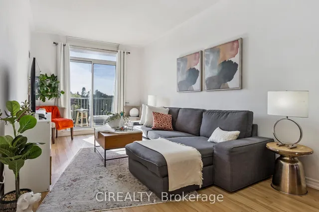 4200 Bathurst St Unit 413