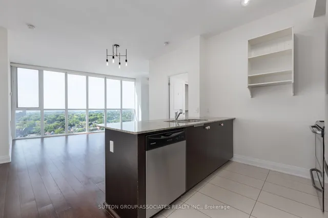 Additional image 8 of 530 St. Clair Ave Unit 1502