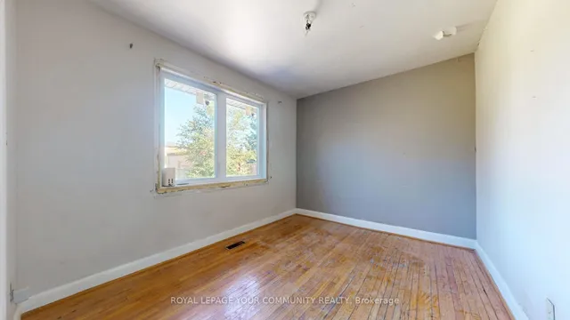 Additional image 12 of 480 Ellerslie Ave