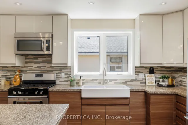 Additional image 10 of 316 Renforth Dr