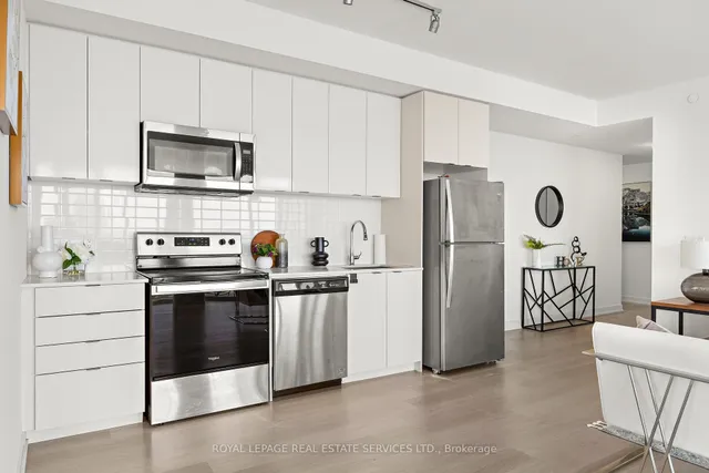 Additional image 14 of 859 The Queensway Unit 1006