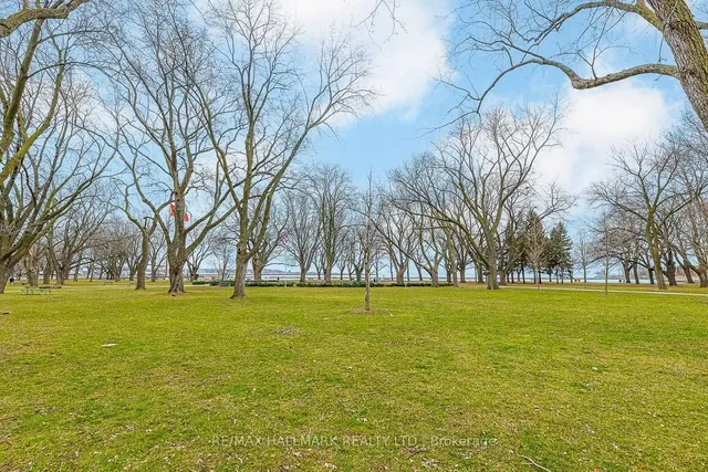 Additional image 36 of 35 Bastion St Unit 1910