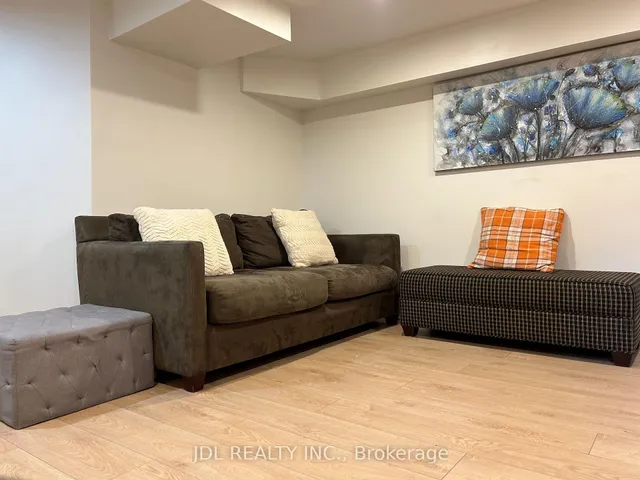 Additional image 14 of 18 Cadillac Ave Ave