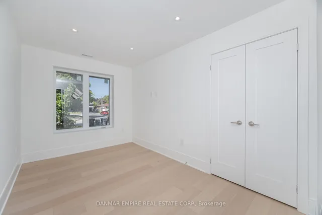 Additional image 22 of 6 Casino Crt