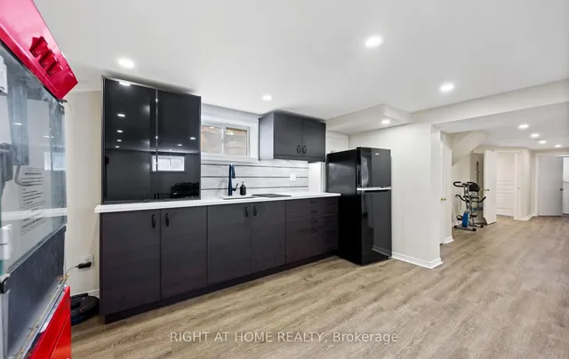 Additional image 38 of 10 Lady York Ave