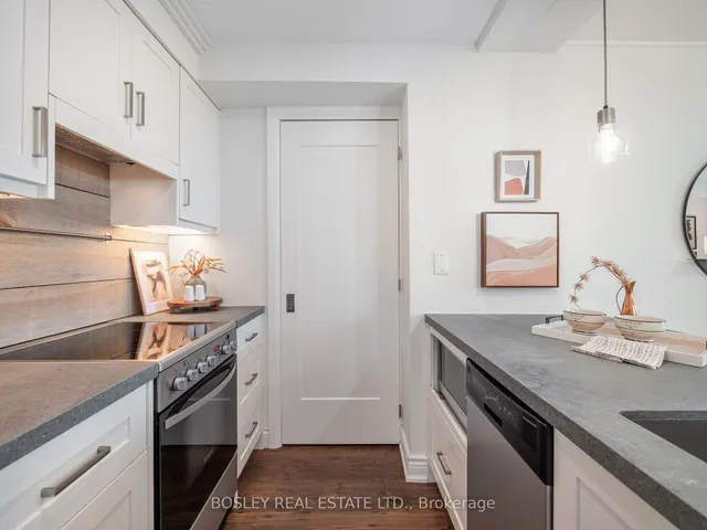 Additional image 6 of 409 Bloor St Unit 903