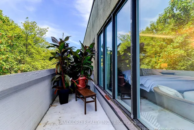 Additional image 24 of 360 Bloor St Unit 207