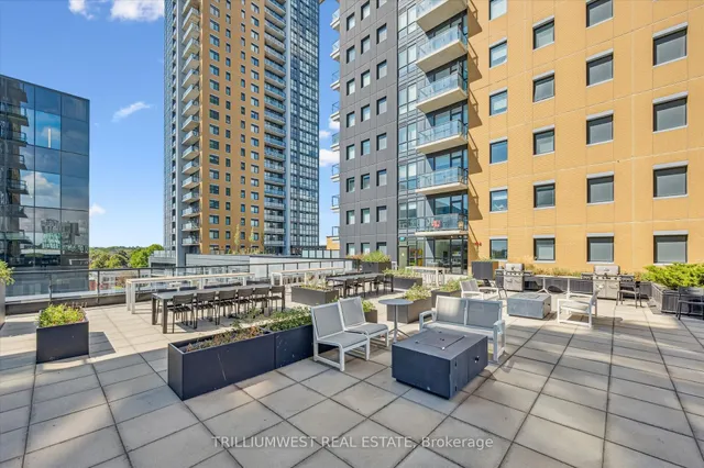 Additional image 32 of 100 Garment St Unit 902