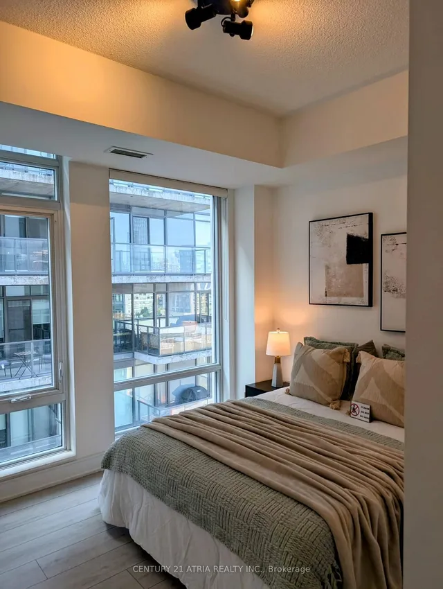 Additional image 11 of 525 Adelaide St Unit 1503