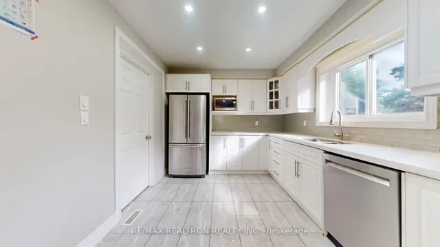 Additional image 9 of 154 Merkley Sq