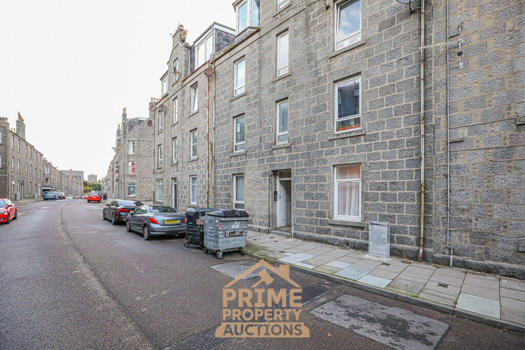 Ground Floor Right, 57 Urquhart Road, Aberdeen, AB24 5NA