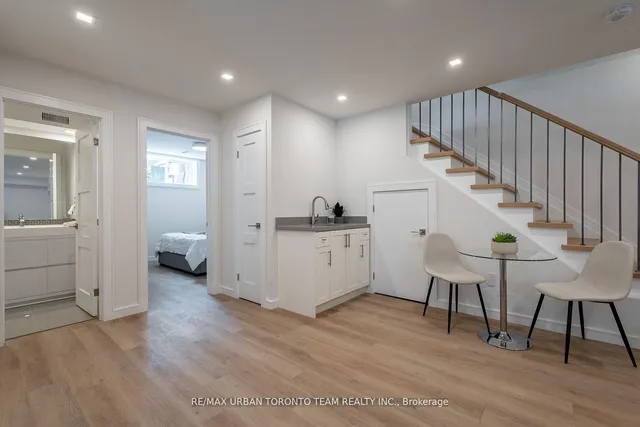 Additional image 30 of 26 Kalmar Ave