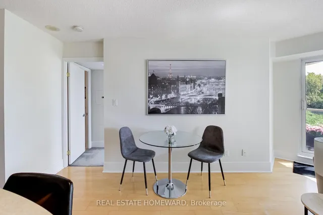 Additional image 14 of 550 Queens Quay Unit 201