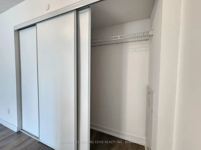 Additional image 8 of 219 Dundas St Unit 701