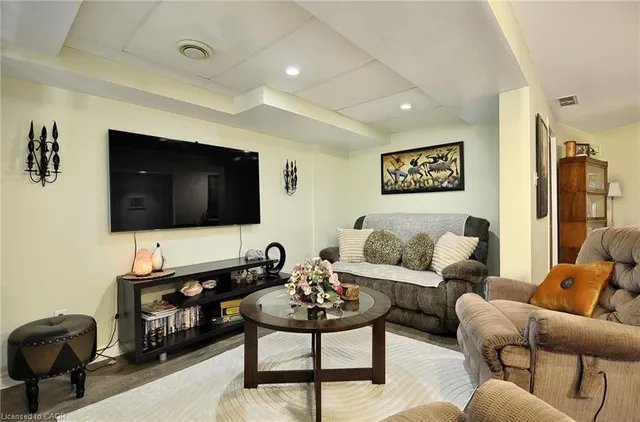 Additional image 28 of 8 Brandy Cres