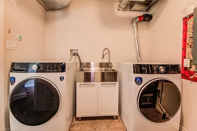 Additional image 23 of 931 Glasgow St Unit 35B