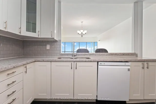 Additional image 10 of 18 Lee Centre Dr Unit PH205