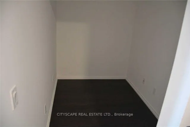 Additional image 6 of 197 Yonge St Unit 4811