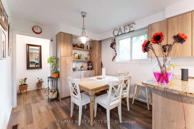 Additional image 10 of 330 Pellatt Ave