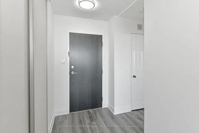 Additional image 2 of 3000 Bathurst St Unit 1205