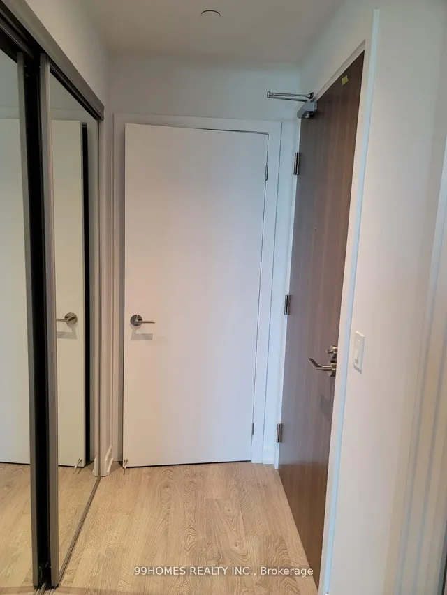 Additional image 3 of 1926 Lakeshore Blvd Unit 1216