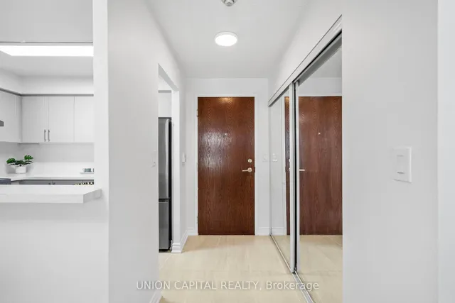 Additional image 4 of 39 PEMBERTON Ave Unit LPH17