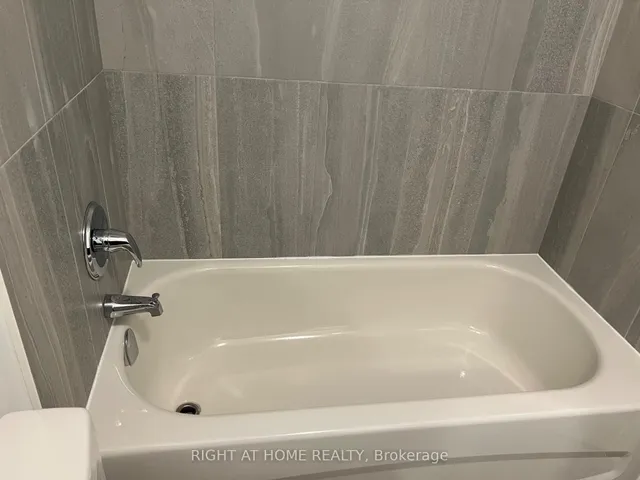 Additional image 12 of 10 Marquette Ave Unit 5