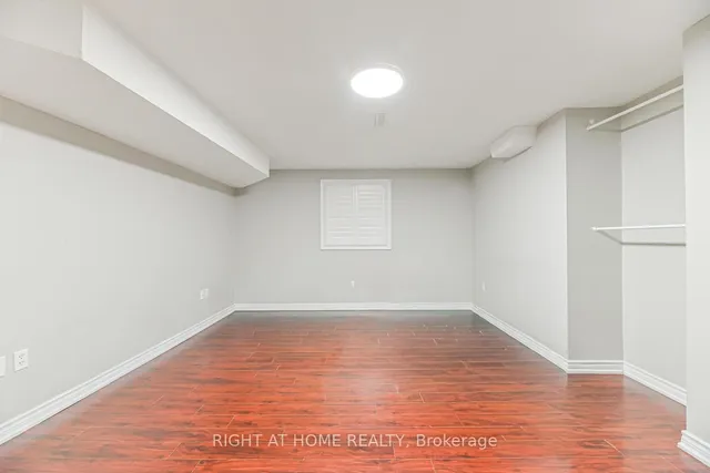 Additional image 36 of 21 Hoptree Ave