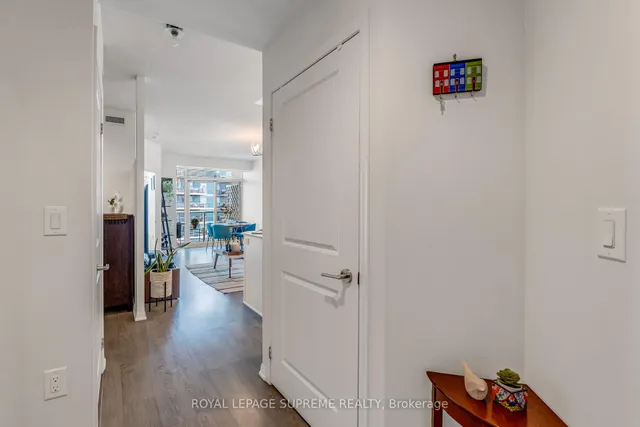 Additional image 4 of 125 Western Battery Rd Unit 2305