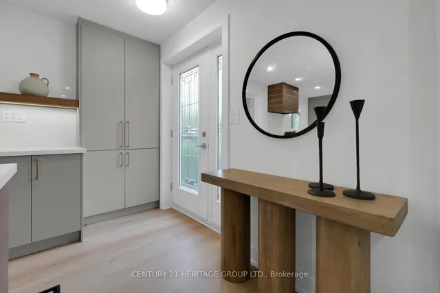 Additional image 3 of 43 Howell Sq