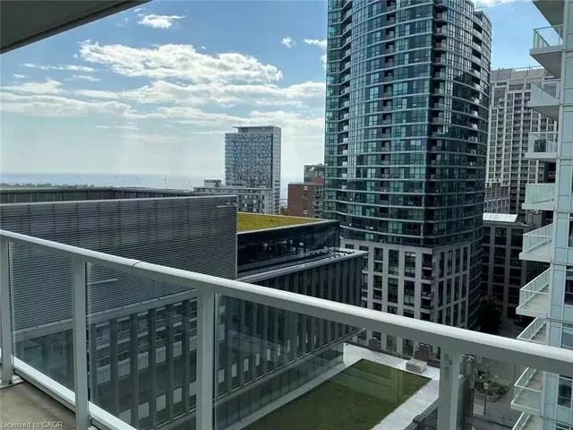 Additional image 19 of 17 Bathurst St Unit 1605