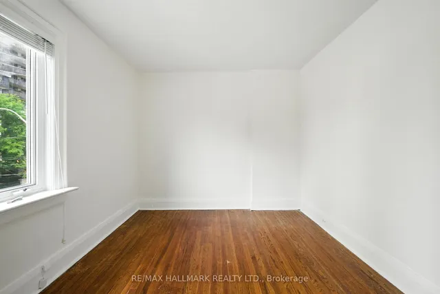 Additional image 26 of 49 Rawlinson Ave