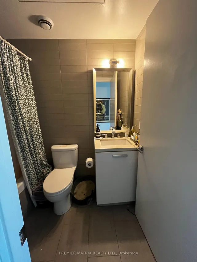 Additional image 6 of 224 King St Unit 1102