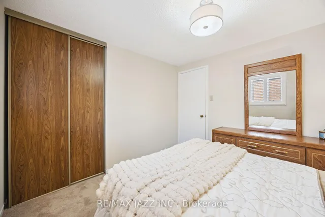 Additional image 36 of 14 Grover Dr