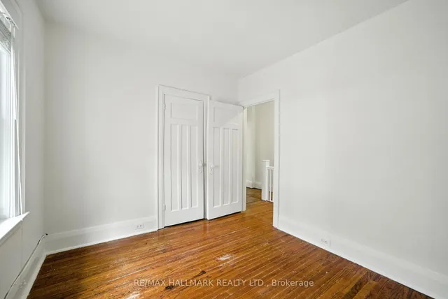 Additional image 24 of 49 Rawlinson Ave