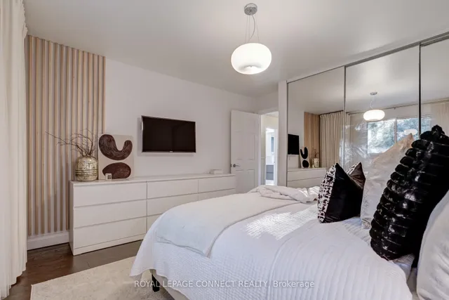 Additional image 27 of 28 Tivoli Crt