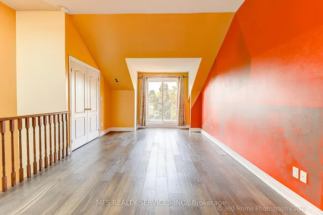 Additional image 17 of 132 B Finch Ave