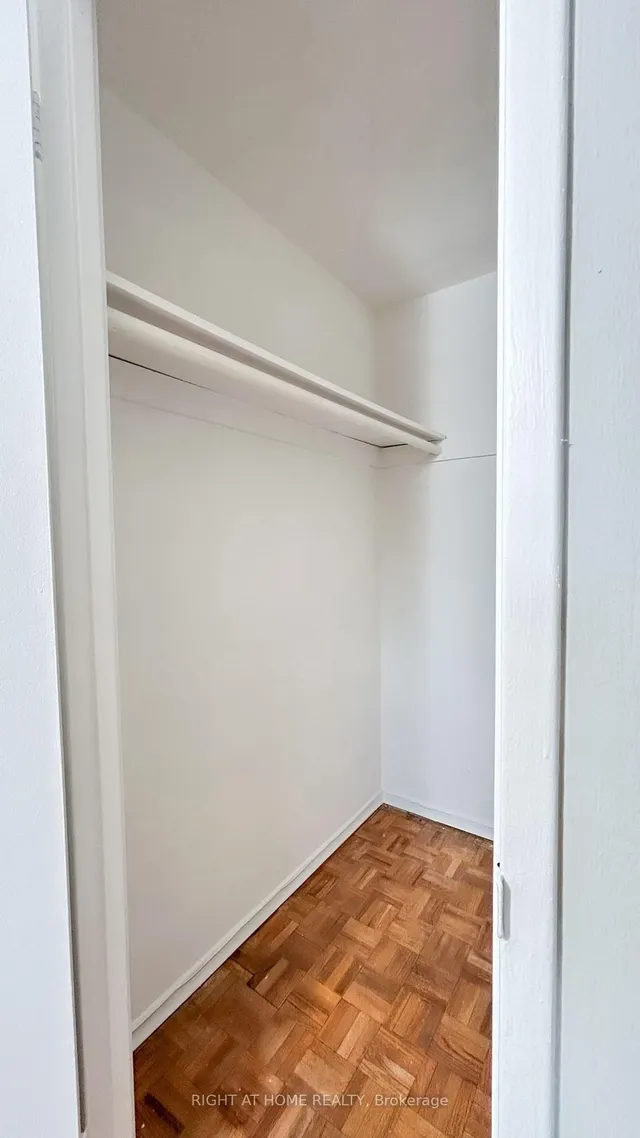 Additional image 27 of 160 Jansen Ave Unit 32