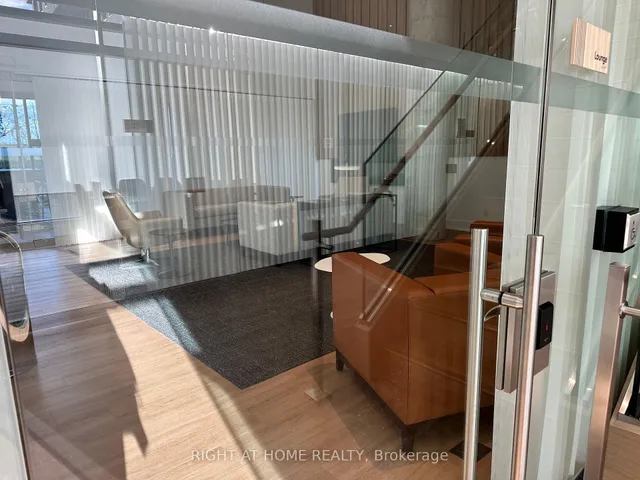 Additional image 10 of 11 Maryport Ave Unit 218