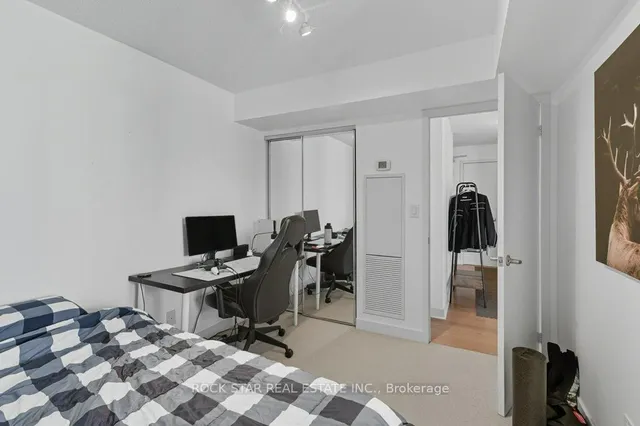 Additional image 17 of 320 Richmond St Unit LPH13