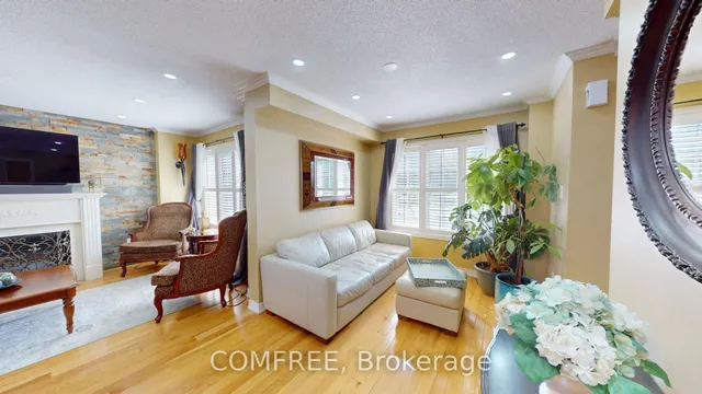 Additional image 5 of 3358 C Kingston Rd