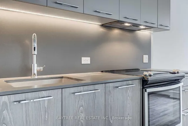 Additional image 7 of 30 Baseball Pl Unit 404