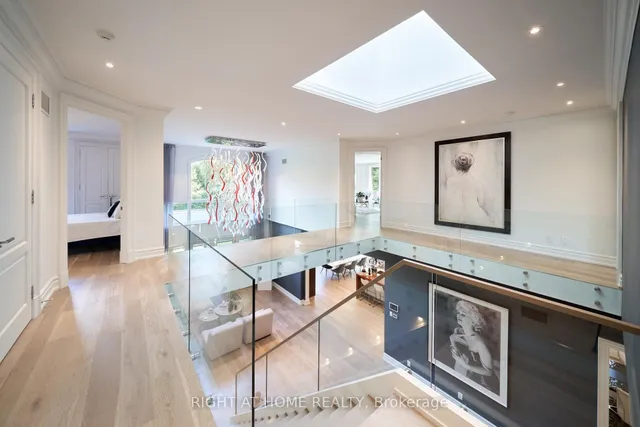 Additional image 16 of 1305 Royal York Rd