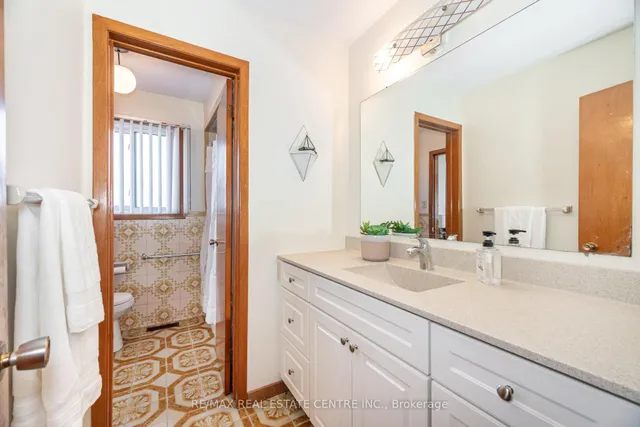 Additional image 22 of 2108 Islington Ave