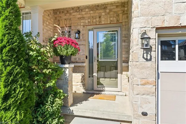 Additional image 2 of 8 Elmbank Trail