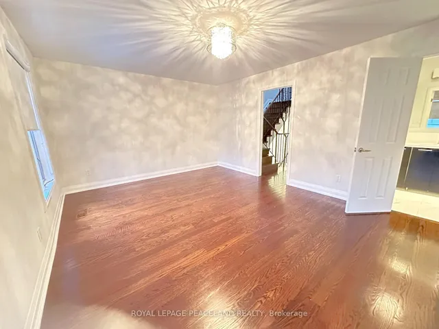Additional image 44 of 47 Melgund Rd