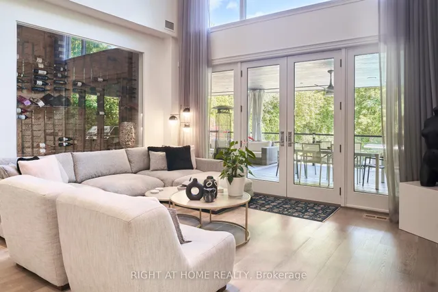 Additional image 13 of 1305 Royal York Rd