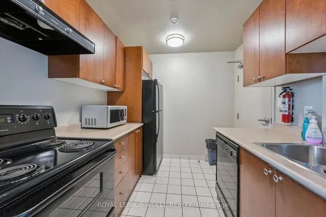 Additional image 22 of 230 King St Unit 1109